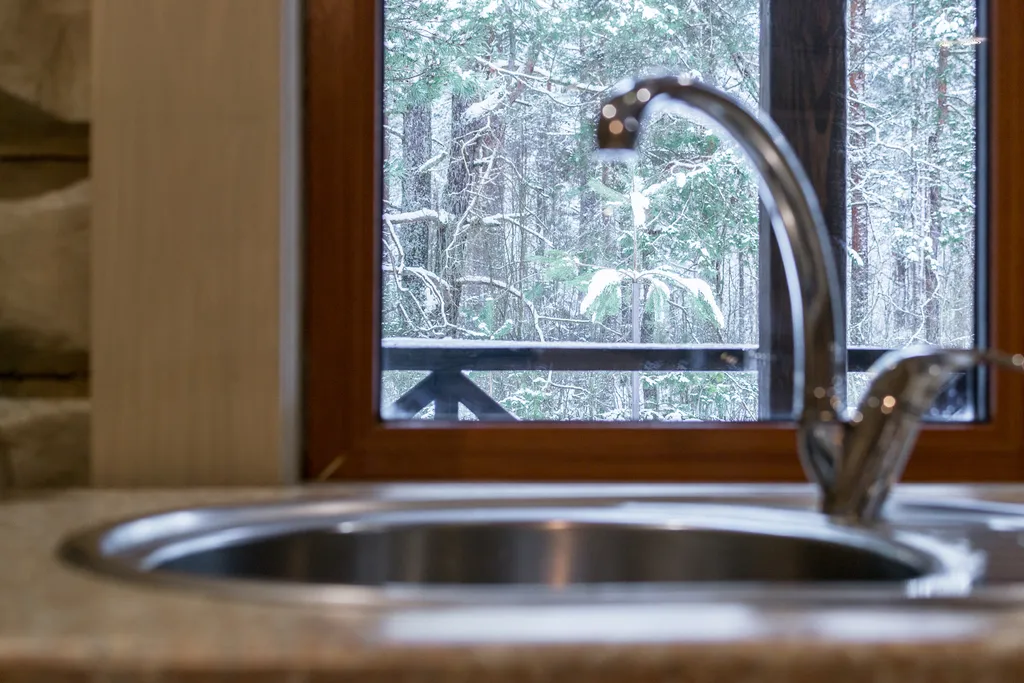 Уютный дом на опушке леса рядом с настоящей баней