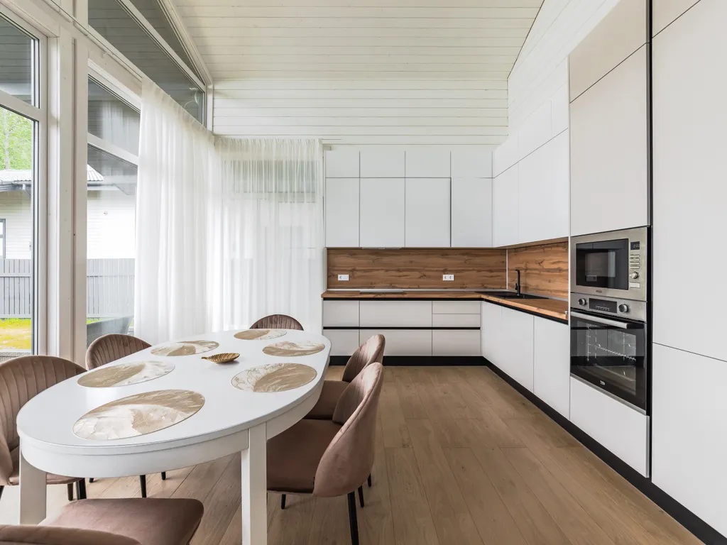 Дом с видом на озеро