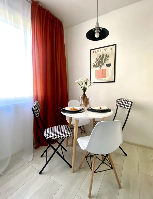 Terracotta apartment's
