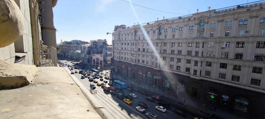 Квартира Квартира в 5 минутах от Кремля, с видом из окон на Тверскую и Саввинское подворье — Москва