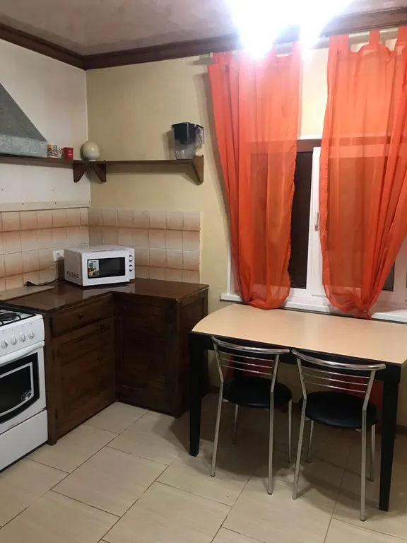 4-комнатный Дом