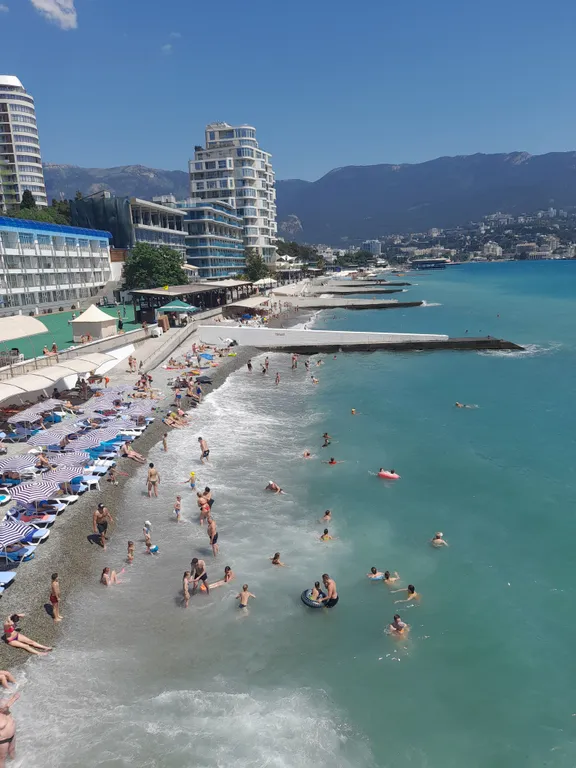 2-комнатная квартира с видом на море и горы в Приморском парке