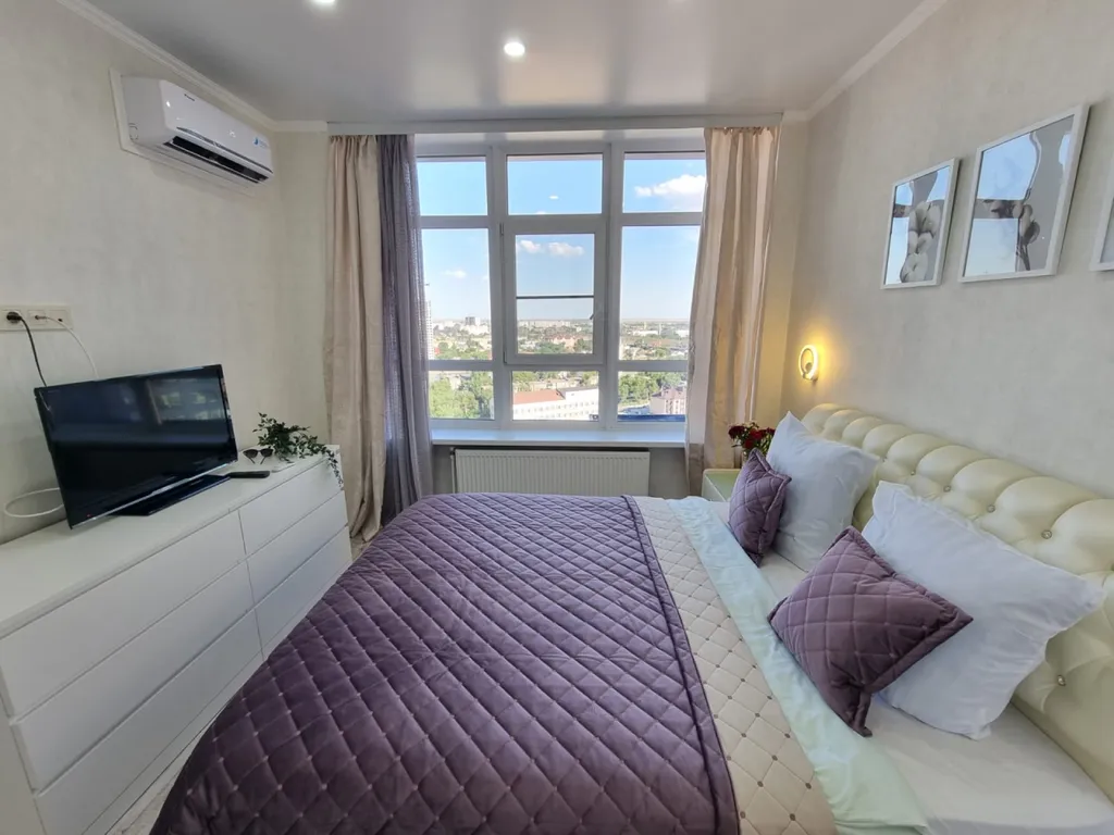 Квартира Притягательная евро-трешка в ЖК Атмосфера — аренда посуточно в Астрахань