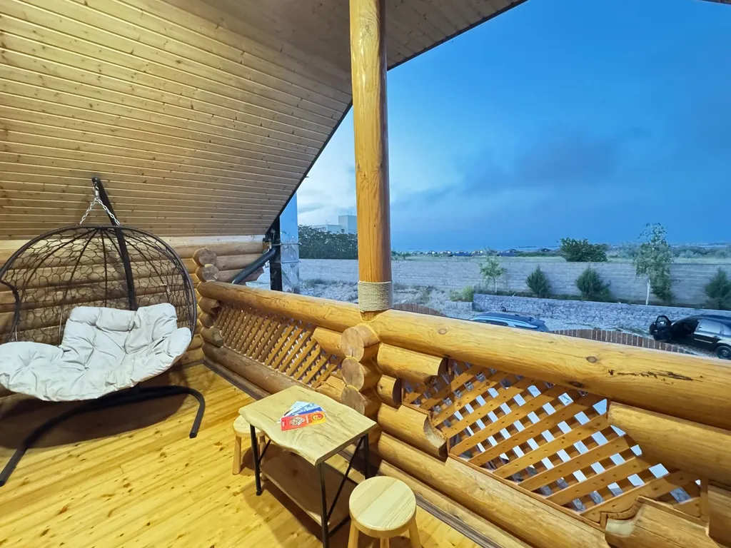 Домик у моря из бруса