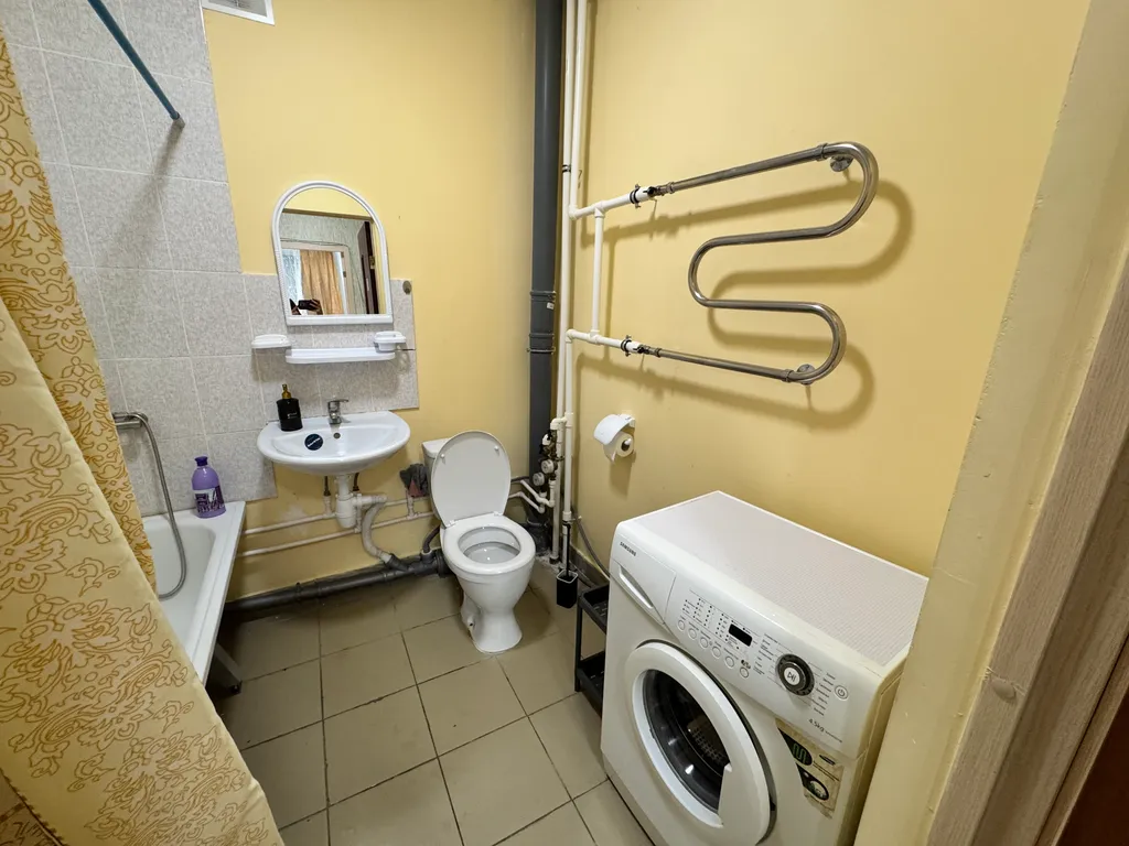 Просторная квартира с видом на озеро и парк