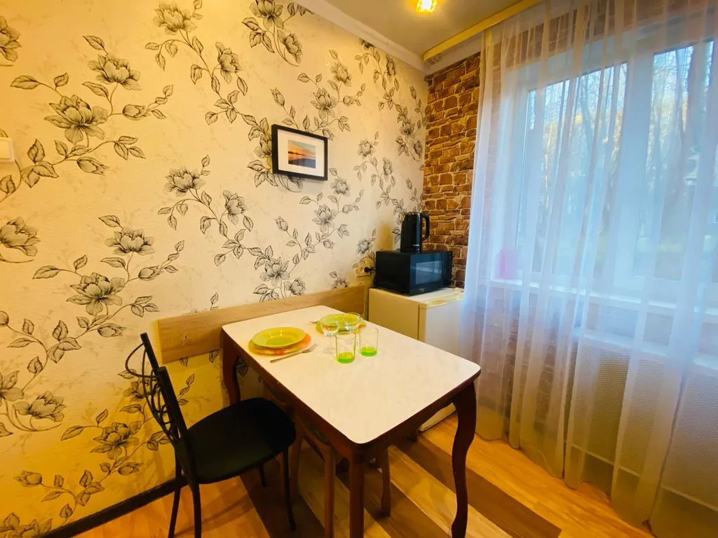 2-х комнатная квартира на пр. Кирова у ТРК Мурсанск-Молл