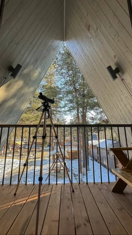 Новый двухэтажный дом в заповедной лесной зоне