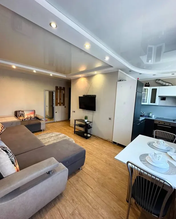 3-комнатная квартира в центре города Кызыла со всеми удобствами