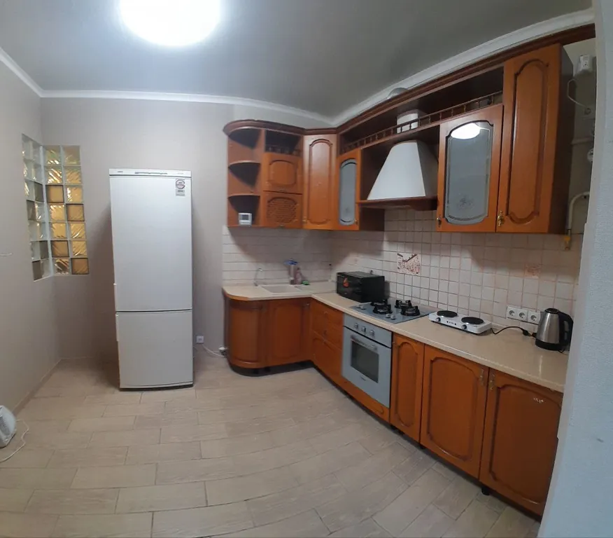 3-комнатная квартира в центре с высокими потолками