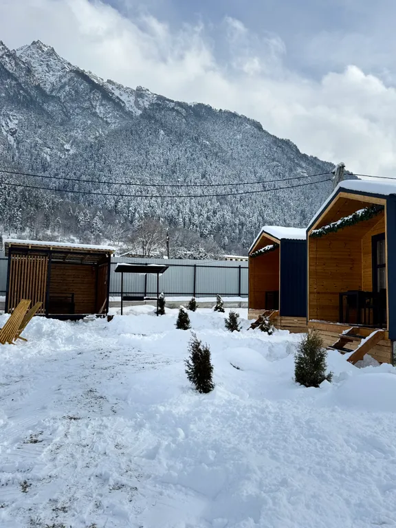 Уютный домик с видом на горы