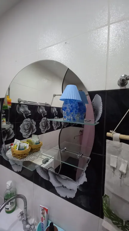 Уютная квартира в центре города с видом на гору Змейка