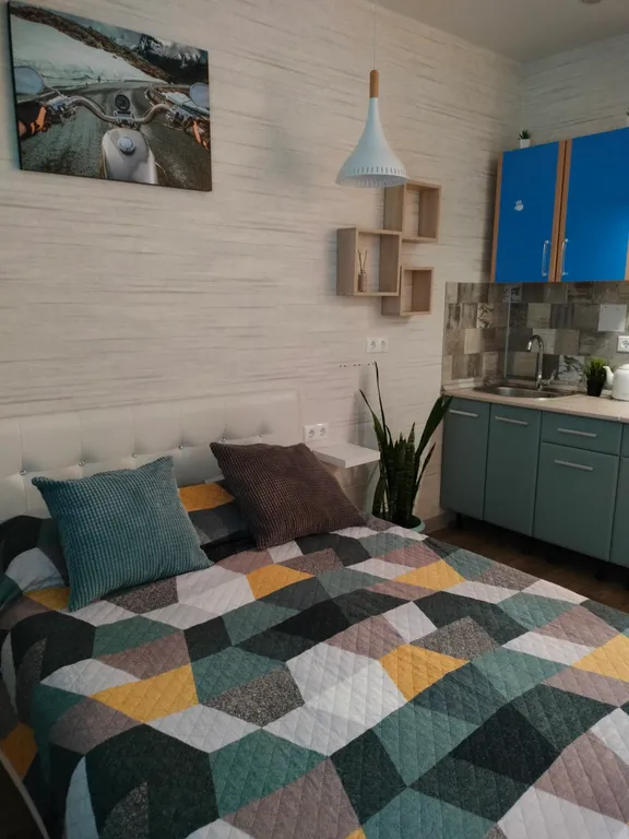 Уютная студия в новостройке с панорамными окнами