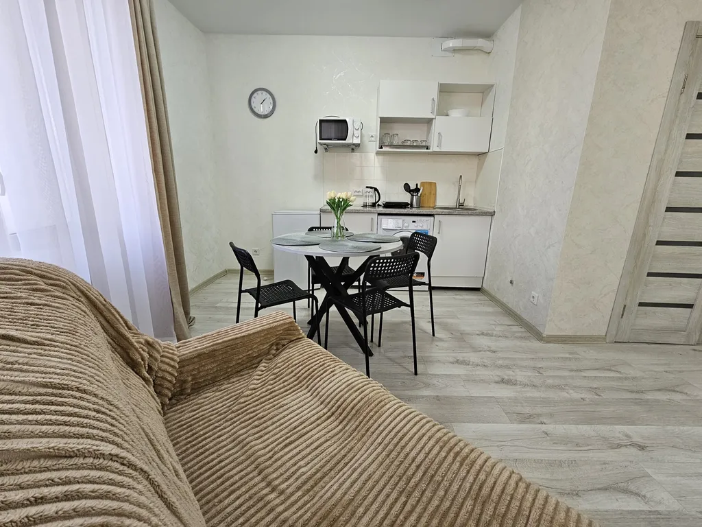 Квартира Квартира Просторная студия 40м на озере в центре Горячего ключа — Горячий Ключ