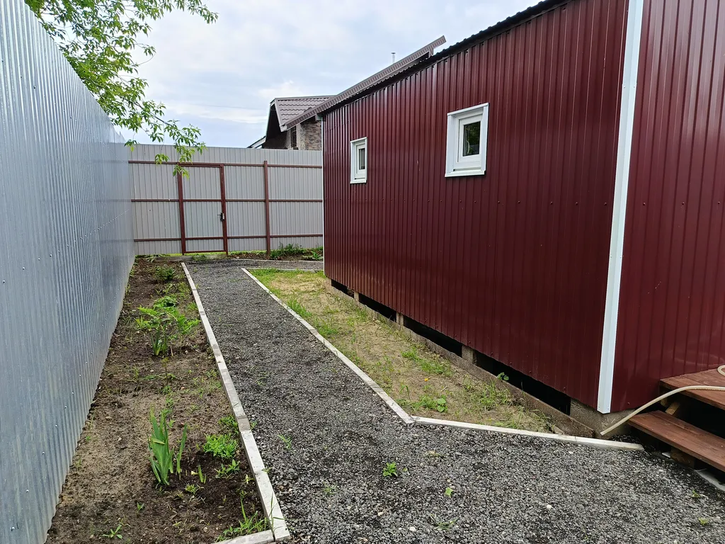 Уютный домик на берегу Камского моря