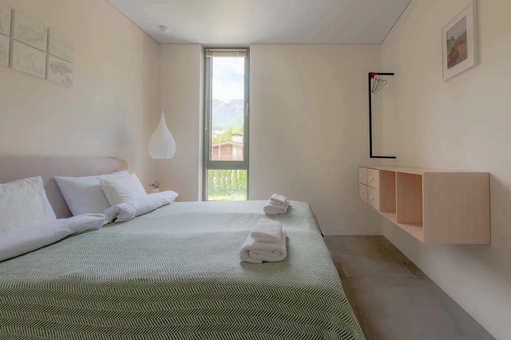 1-е апартаменты с видом на горы и бассейном