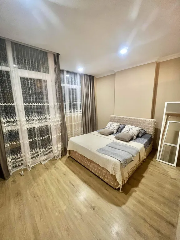 Квартира 2-комнатная Квартира — Батуми