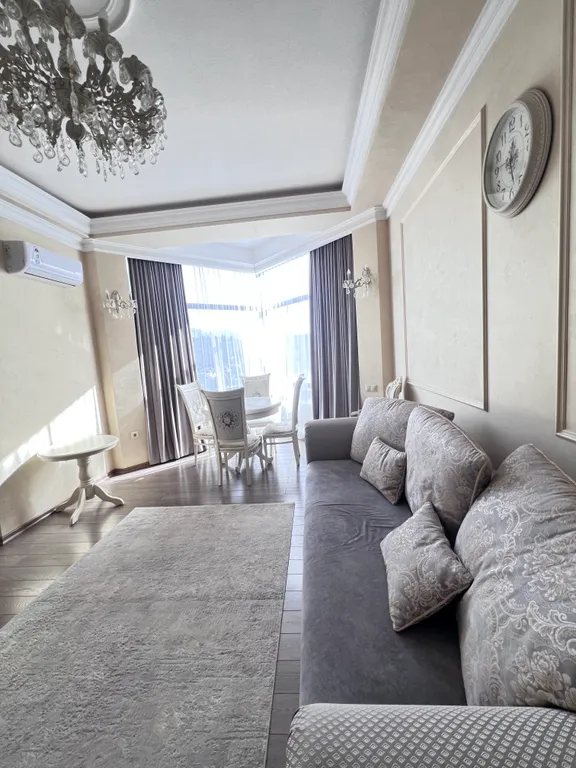 Уютная квартира с видом на горы в центре