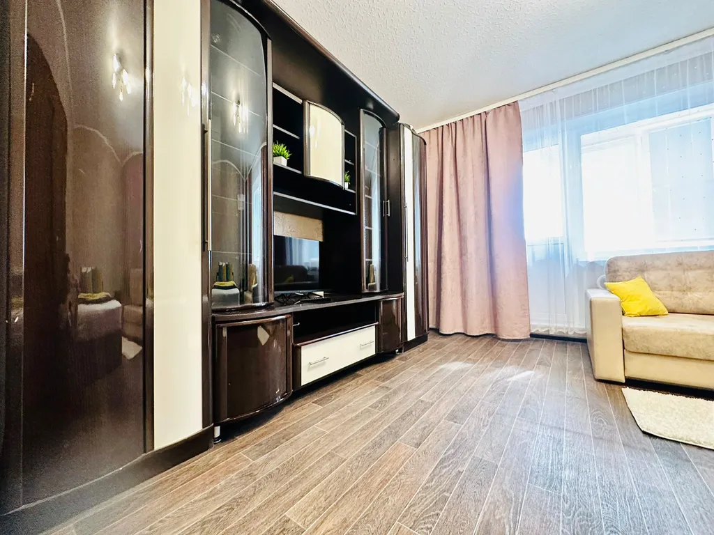 Уютная 1-комнатная квартира с балконом в центре города