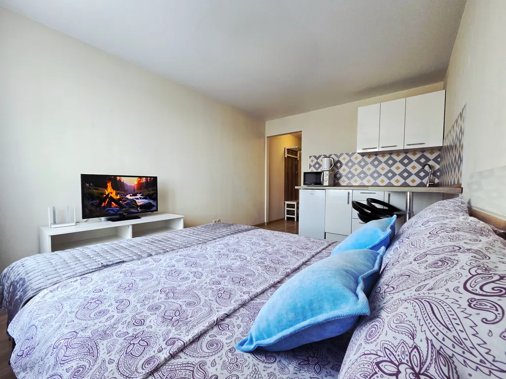 Квартира Квартира Уютная новая студия в жк саяны парк — Москва