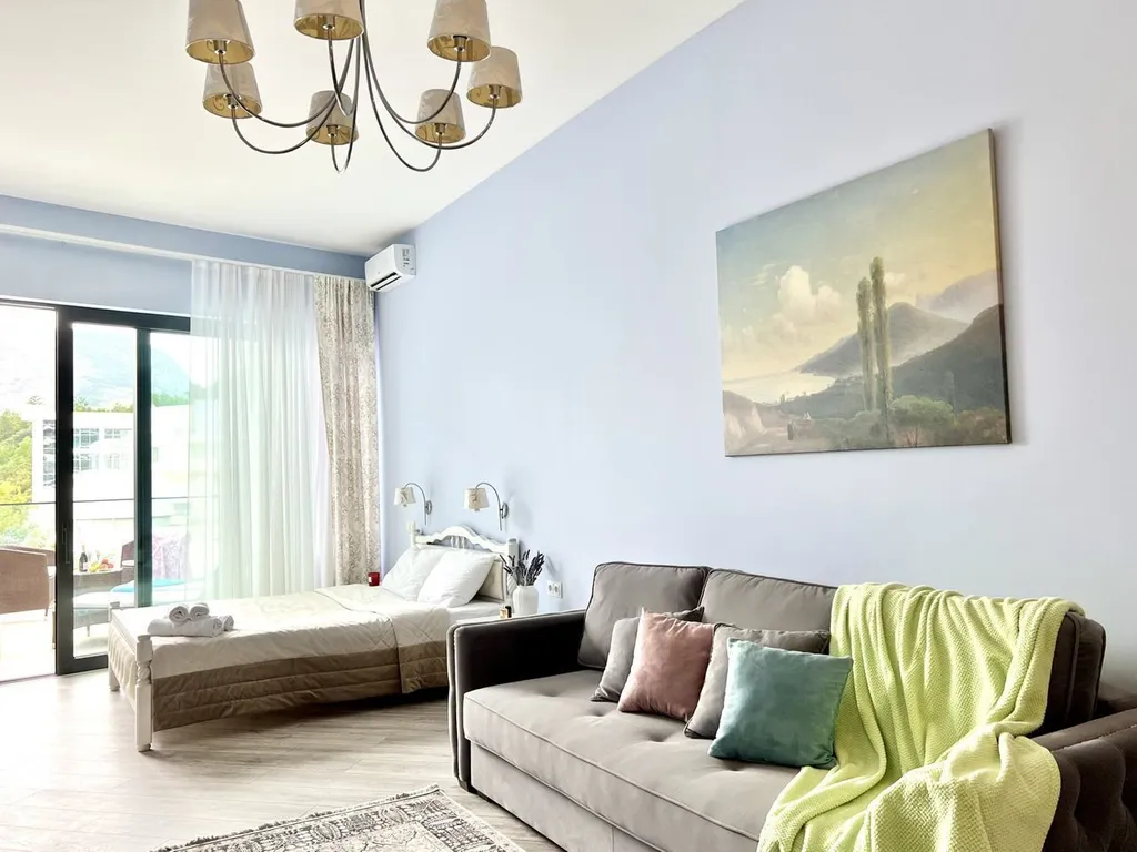 Уютная студия на первой линии моря