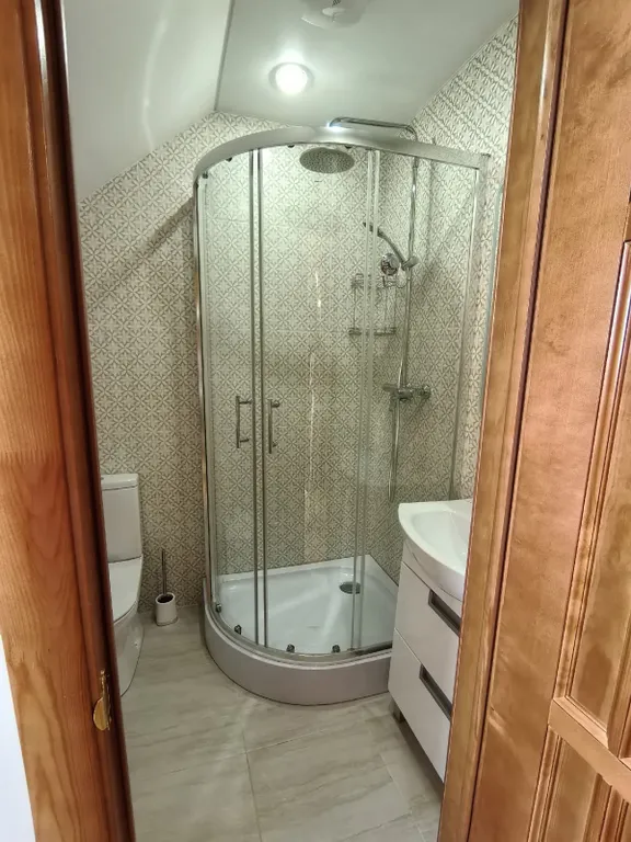 Четырехместный семейный номер с четырьмя кроватями в мансарде