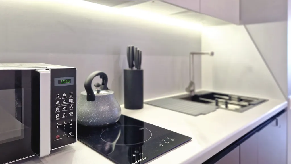 Новая квартира с видом на море и бассейном