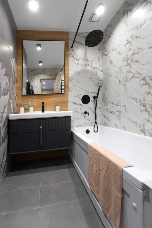 Дизайнерская трёххкомнатная квартира с панорамным видом Смоленска