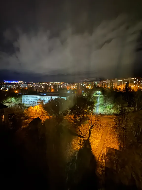 Квартира рядом с Коллажем, памятником Победы