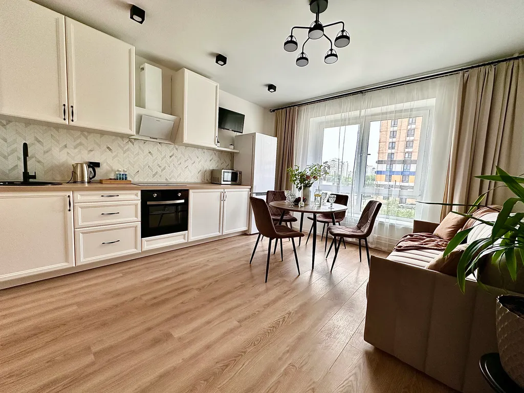 Светлые просторная квартира в 2 минутах от метро Котельники.