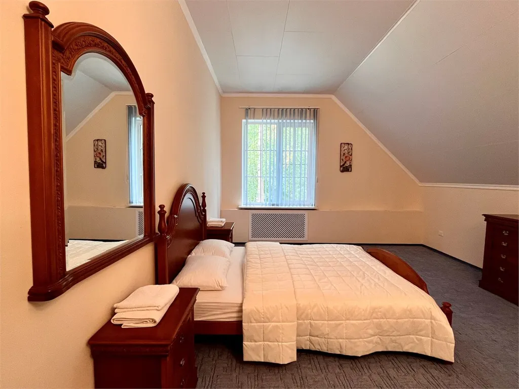 5-комнатный Дом