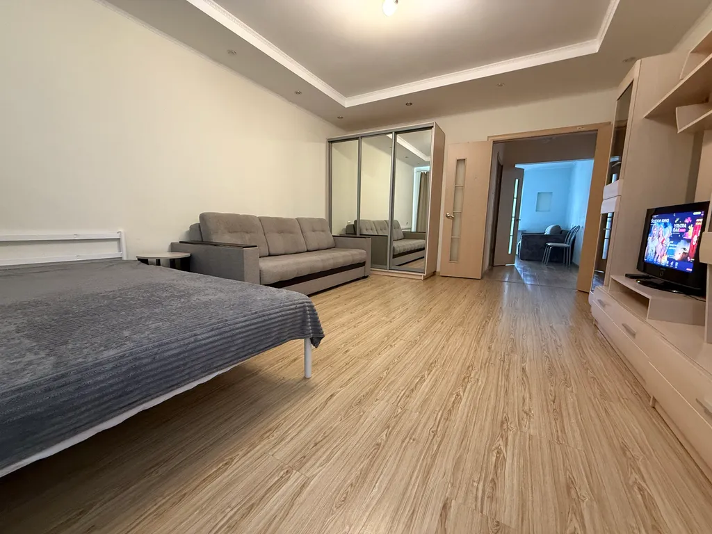 1-комн.квартира 50кв.м, 2 дивана, 1 кровать, до 6ти гостей.