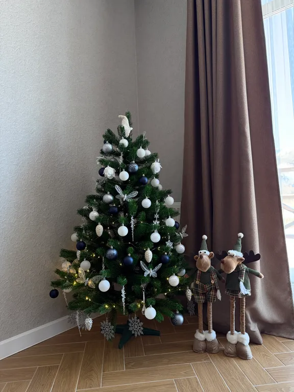 Новый таунхаус с шикарным видом на горнолыжный склон и лес