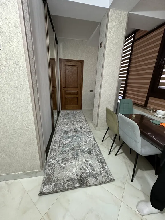 Квартира Очень уютно и красиво У нас вы найдете хорошую кухню — аренда посуточно в Кизилюрт