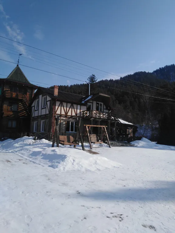 Коттедж на берегу Катуни