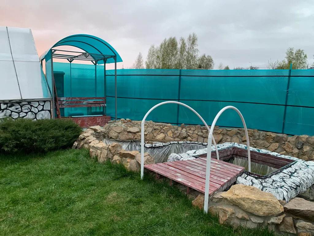 Просторный дом с баней и бассейном