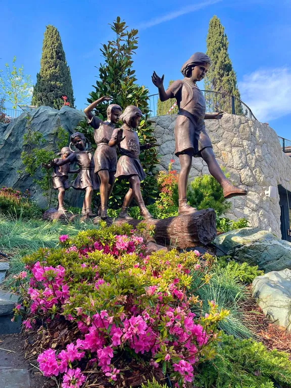 Студия с панорамным видом