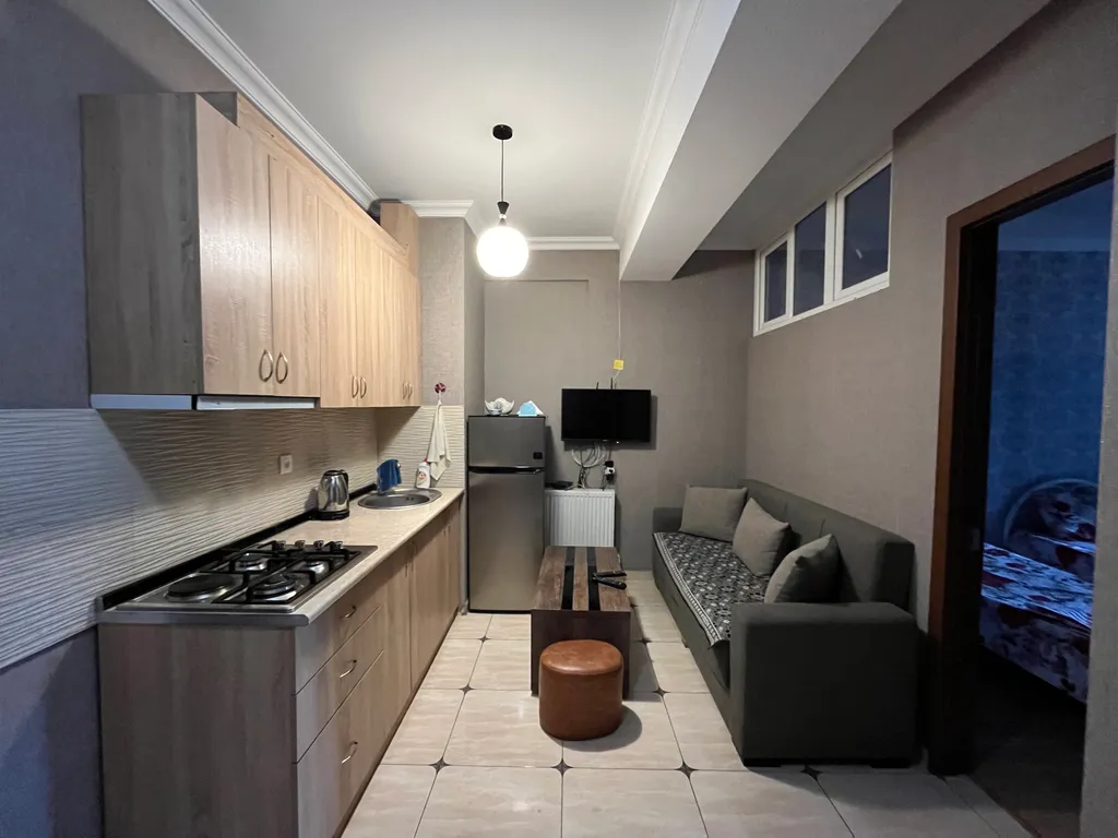 Двухкомнатная квартира недалеко от центра