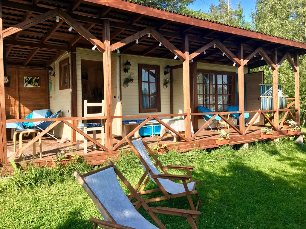 Бунгало у озера