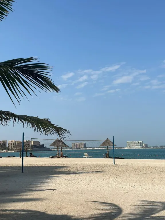 Апартаменты с частным пляжем и видом на сад на острове Марджан