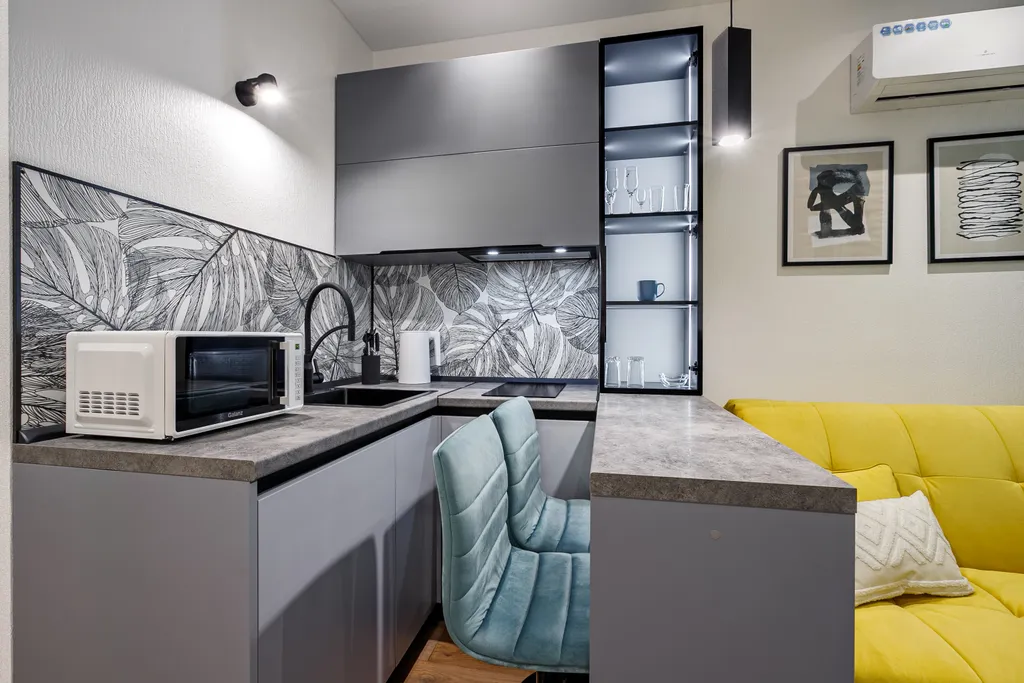 Квартира Квартира Уютная студия на двоих с удобным диваном-кроватью и собственной кухней — Москва