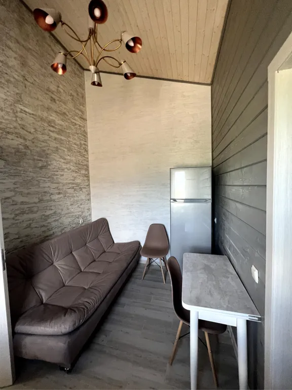 Дом с тремя апартаментами с видом на горы и море