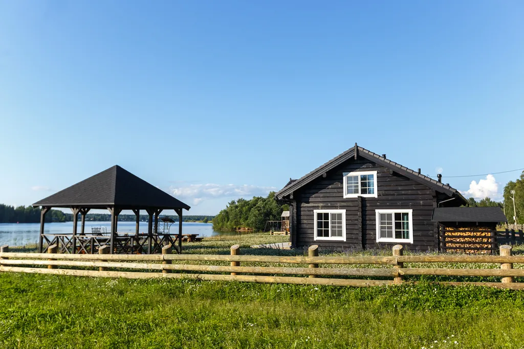 Коттедж Дом Пасечника на берегу реки Свирь — Лодейное Поле