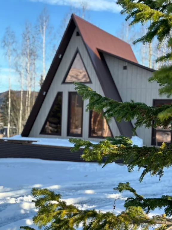 Коттедж Новый дом с видом на гору — аренда посуточно в Шерегеш