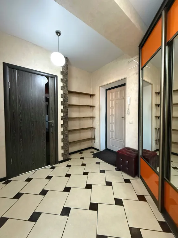 Оренрент двухкомнатная квартира на Просторной