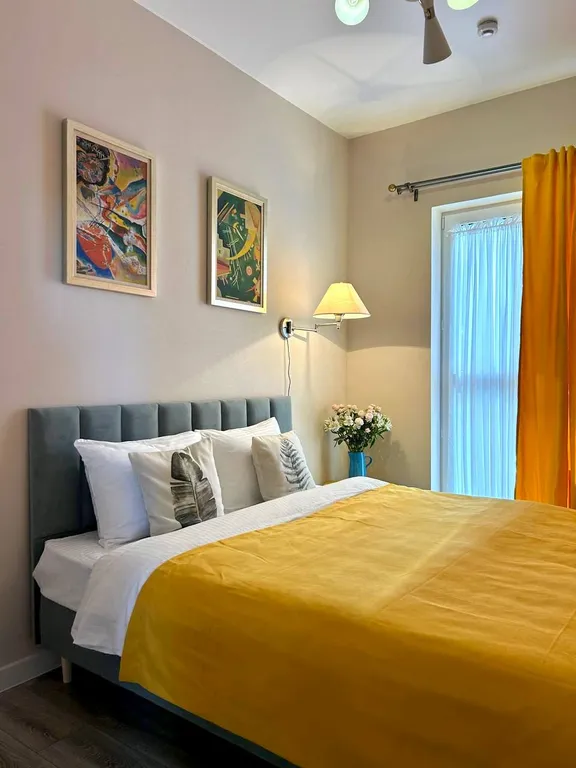 Квартира Апартаменты "AzurGarden" — Варваровка