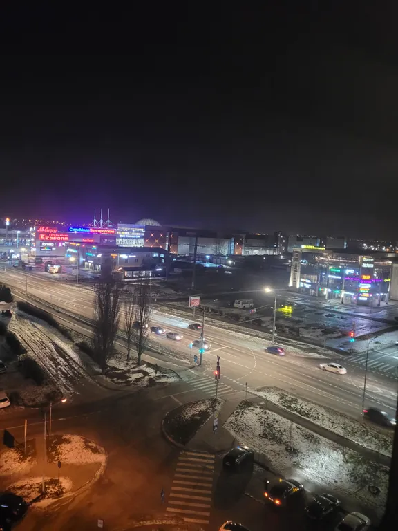 Уютная квартира в районе ТЦ Сити Молл