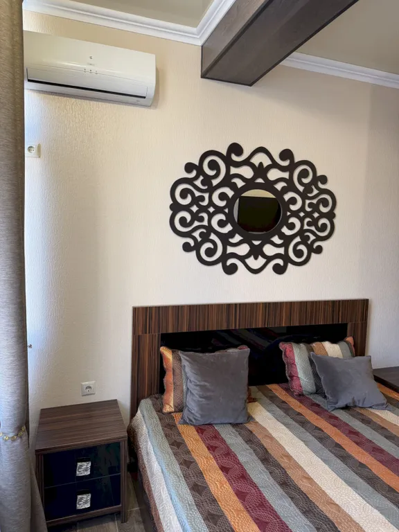 Квартира Квартира с балконом и видом на горы в центре - 11 мин до моря — Геленджик