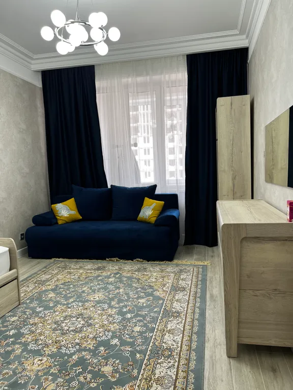 Роскошный апартамент напротив парка