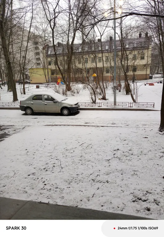 Уютная двухкомнатная квартира в тихом квартале недалеко от центра