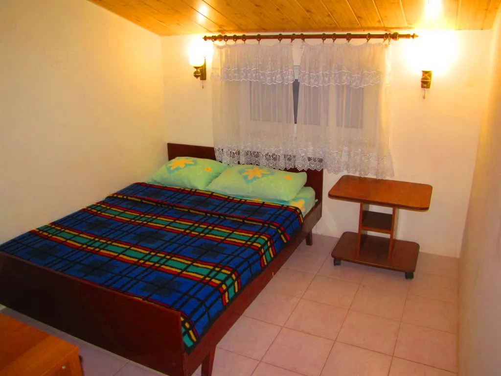 Квартира Квартира 3-х комнатный номер стандарт до 6-ти человек — Любимовка